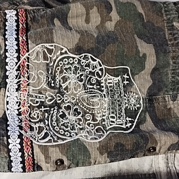 Sans Souci camo and skull jacket size small - Picture 3 of 8